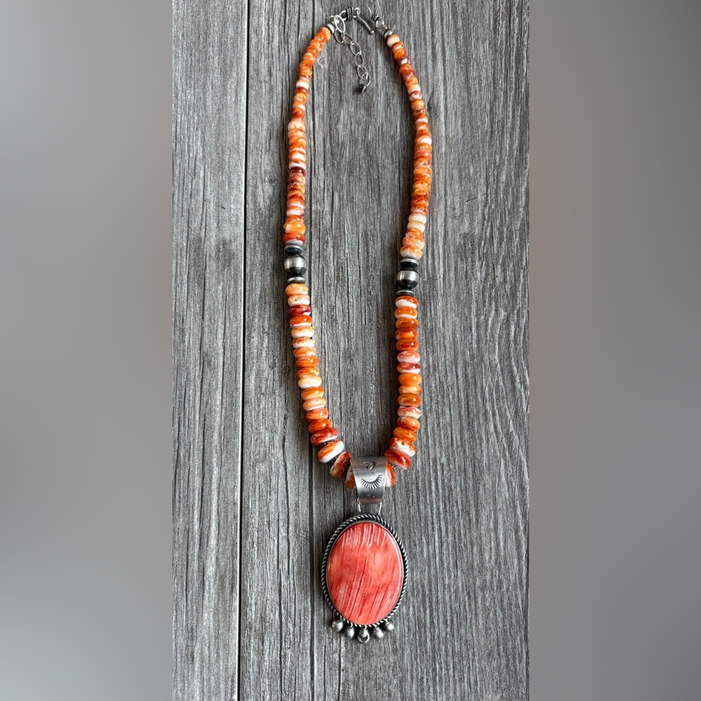 Handmade Navajo Sterling Silver and Orange Spiney Oyster Pendant with Necklace - Picture 4 of 6